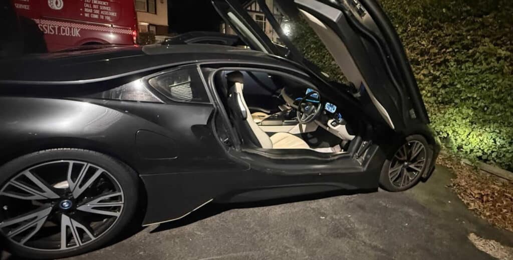 Stokenchurch Late-Evening Rescue BMW i8 On-Site Tyre Replacement