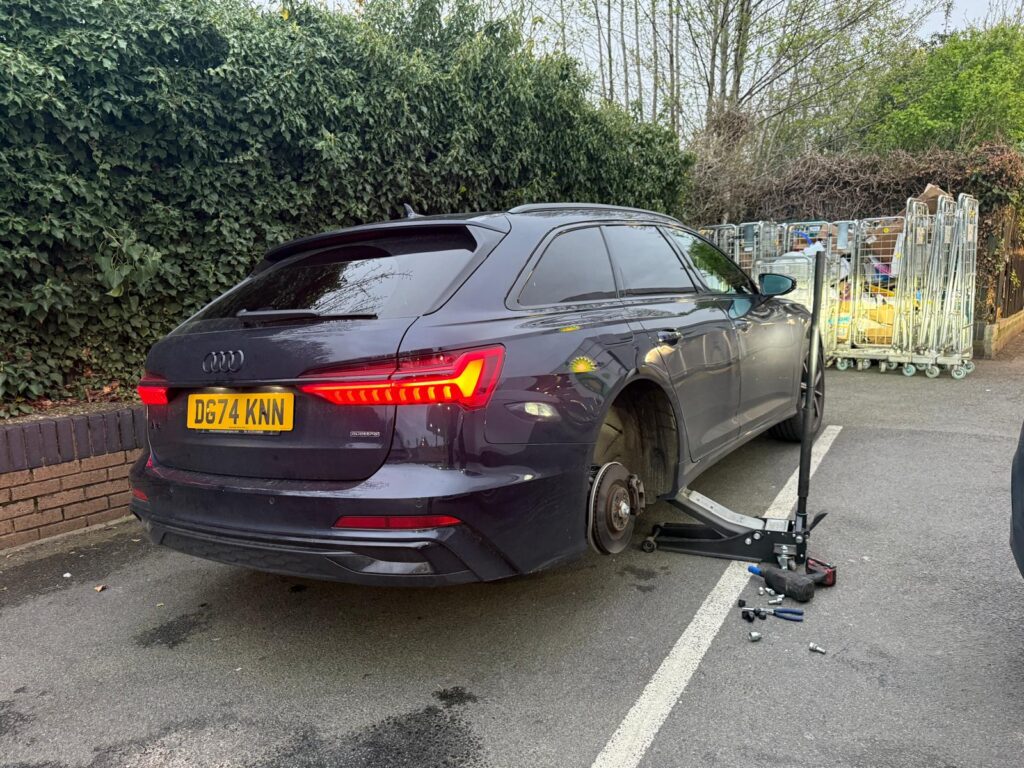 Audi A6 Avanti Tyre Change Oxford